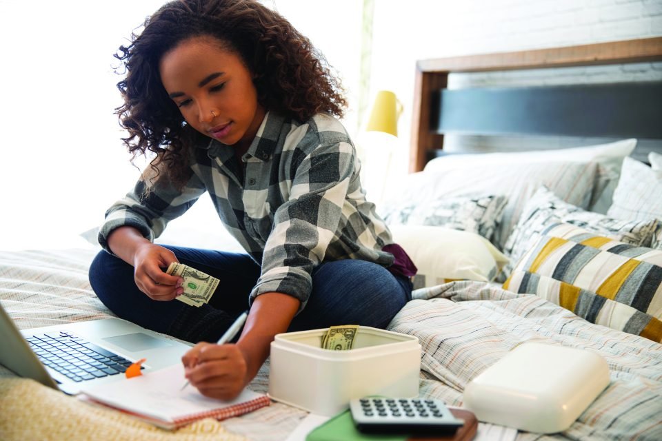 6 Steps for Teens to Plan Their Financial Future