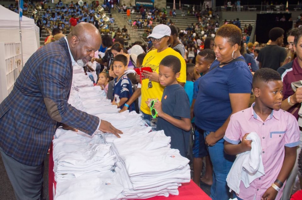Pat & Emmitt Smith Charities, Dallas ISD, and JCPenney Provide Back-to